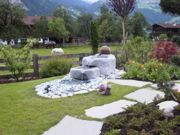 Gaestehaus Waldruh Mayrhofen Exteriör bild
